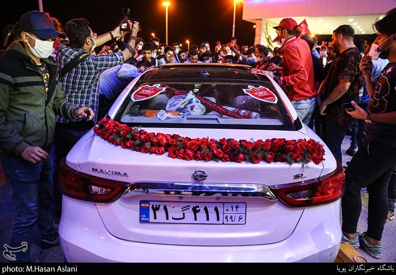 عکس آل کثیر سوار چه ماشینی شد جهان نيوز