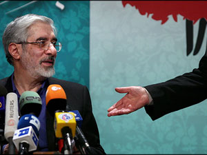 نسخه افراطیون برای میرحسین در جلسه خیابان جویبار