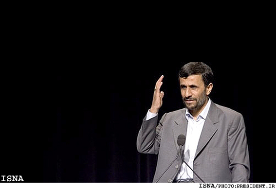 چرا باید به احمدی نژاد فرصت داد؟