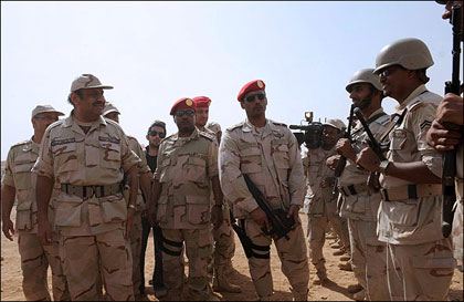 در تابستان ۲۰۰۴، ارتش یمن، یورش گسترده‌ای را به مواضع شیعیان بویژه در استان صعده آغاز کرد. دلیل آغاز این درگیری‌ها جبهه‌گیری‌های حسین بدر