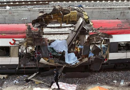 بمب گذاری سال 2004 در ایستگاه قطار مادرید منجر به کشته شدن 19 تن شد.