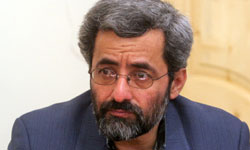 چاپلوسان اطراف هاشمي، خاتمي و احمدي‌نژاد پيوند می‌خورند