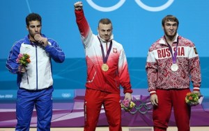 رستمی اولین مدال ایران در المپیک را صید کرد