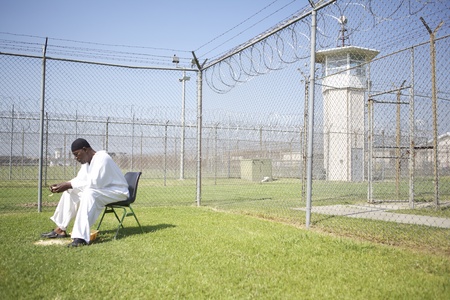 هم اکنون بیش از 112 هزار نفر غیر آمریکایی در زندانهای آمریکا بسر می یرند