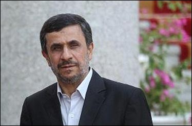 اظهارات عجیب احمدی‌نژاد/ بنویسید همان تکرار نگاه، خنده!