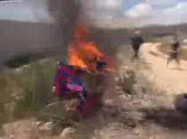 جوانان فلسطینی پیراهن بارسلونا را آتش زدند +فیلم