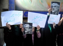 میتینگ روحانی و جولان ضدانقلاب در حسینیه‌جماران +عکس