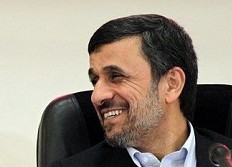چرا احمدی‌نژاد دنبال تنش سیاسی نیست؟