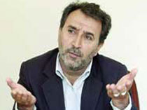 احمدی‌نژاد‌گفت،با اطرافیانم برخوردشود رهامی‌کنم /روحانی اینطور شود بایدفاتحه مبارزه‌بافساد را خواند