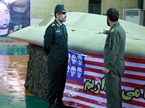 رونمایی‌از RQ170 ایرانی درحضور رهبرانقلاب +فیلم