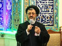 مشاور روحانی: دولت نقدپذیر باشد و به قانون احترام بگذارد