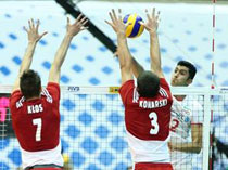 شکست لهستان در تهران و رسیدن شاگردان کواچ به یک قدمی صعود +جدول گروه A