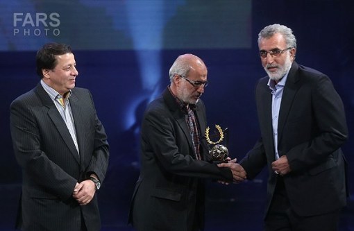 حسین فرکی در مراسم انتخاب برترین‌های لیگ سیزدهم
