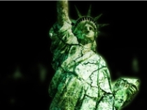 خیزش در آمریکا/ مجسمه آزادی در فرگوسن سقوط کرد +فیلم