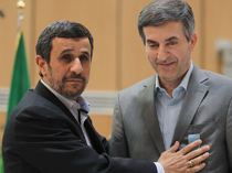 تلاش احمدی نژاد برای بازگشت به قدرت و یادآوری یک اشاره مهم رهبر انقلاب