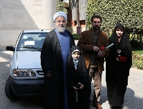 روحانی: خداوند ریحانه را برای خانواده و کشور حفظ کند +عکس