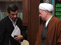 دفتر احمدی‌نژاد اظهارات هاشمی را تکذیب کرد