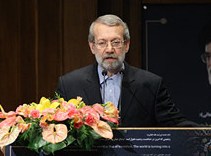 سخنان‌ لاریجانی درباره‌ مذاکرات و ممنوع‌التصویری‌ رئیس‌جمهور اسبق