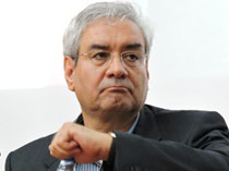 اصغرزاده: تعویق برنامه‌های دولت تا انجام توافق هسته ای قابل قبول است!
