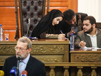 اقدام لاریجانی برای تشكیل مجلسی جدید/ ارتباط با دانشجویان به سبك احمدی نژاد