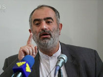 روحانی‌به جمع‌بندی‌رسیدبه تهران برنگردد/ او دیپلمات انقلابی است!