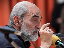 دوگانه‌گویی‌های دولت/ سرابی که روحانی آب می‌بیند