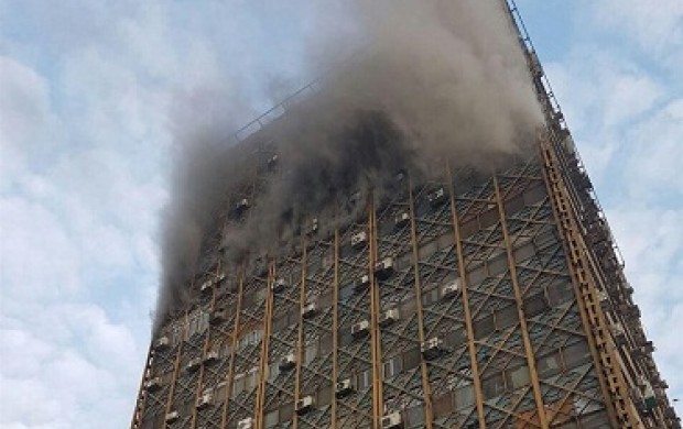 آتش سوزی گسترده در ساختمان پلاسکو