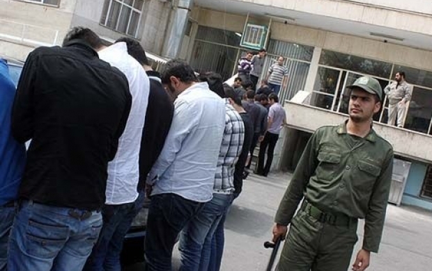 دستگیری ۴۴ نفر در یک پارتی در مشهد