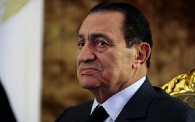 مبارک آزاد می‌شود اما در مصر باقی می‌ماند