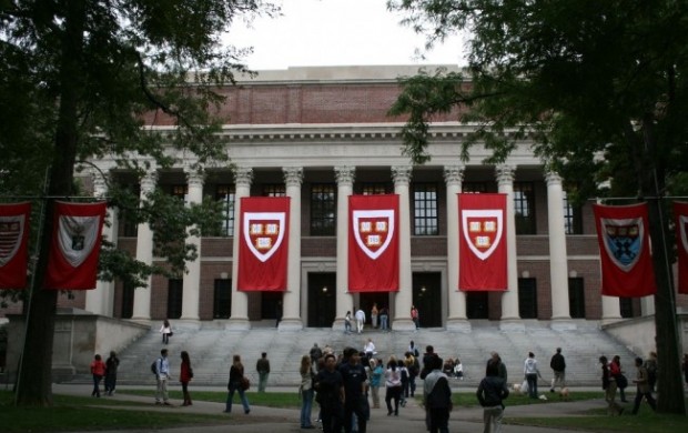 دانشگاه هاروارد آمريكا؛ دانشگاهى با 37 ميليارد دلار موقوفات!