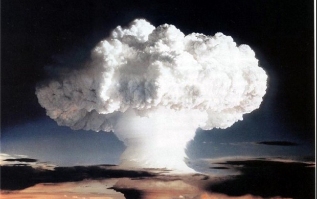 آمریکا هم بمب اتمی آزمایش کرد
