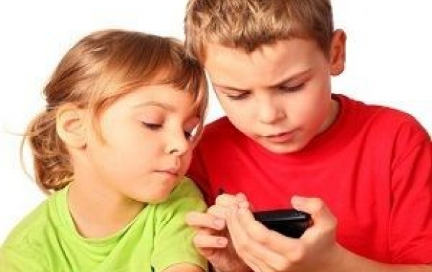 تاثیر تلفن همراه بربیش فعالی کودک