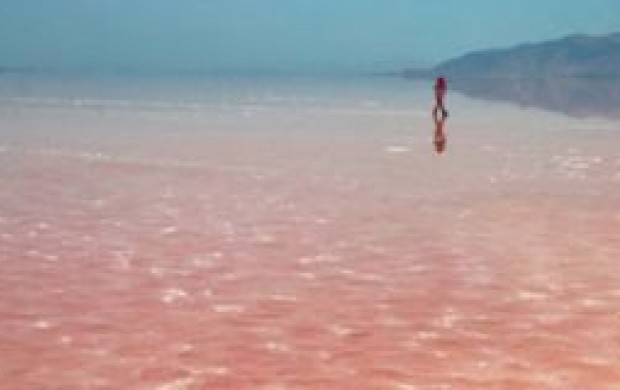 کاهش آب دریاچه ارومیه با وجود سیل اخیر