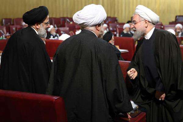 تعجب حامیان روحانی ازبرخورد هواداران رئیسی در جشن شادی آنها