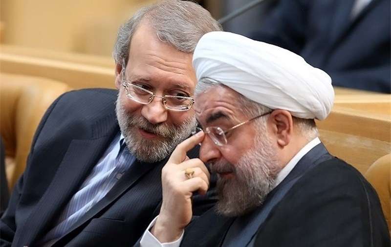 آقایان روحانی و لاریجانی چه پاسخی دارند/ استخدام نخبگان جوان یا تشکیل سازمان پنهان  هواداران جوان دولت؟