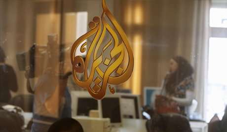 مجری بی‌حجاب مصری در برنامه‌ای زنده،همه را شوکه کرد