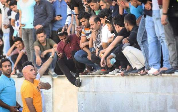 دلجویی منصوریان از هواداران استقلال(عکس)