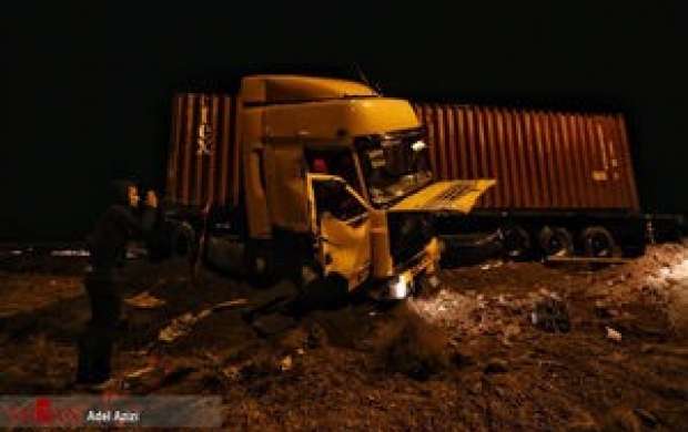 مرگ 5 سرنشین پراید زیر چرخ کامیون