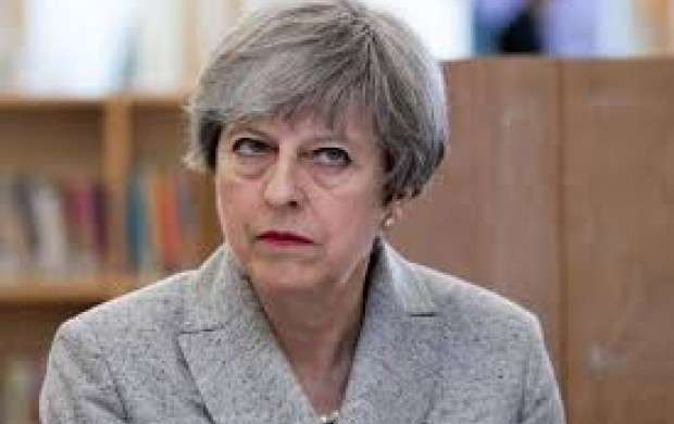 نخست وزیر انگلیس زمان کناره‌گیری‌اش را اعلام کرد