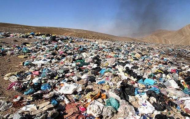 زباله‌ها سالانه هزار هکتار از ایران را آلوده می‌کنند