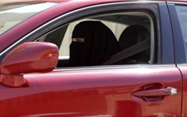 پیشنهادهای اغواکننده خودروسازان به‌زنان عربستان