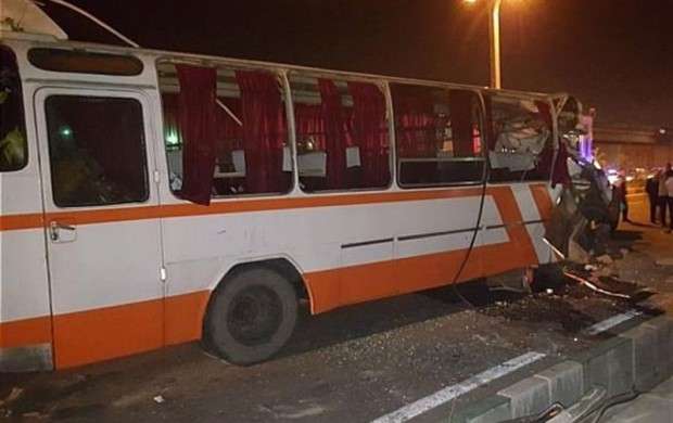 تصادف اتوبوس با تریلی ۱۲ مجروح برجای گذاشت