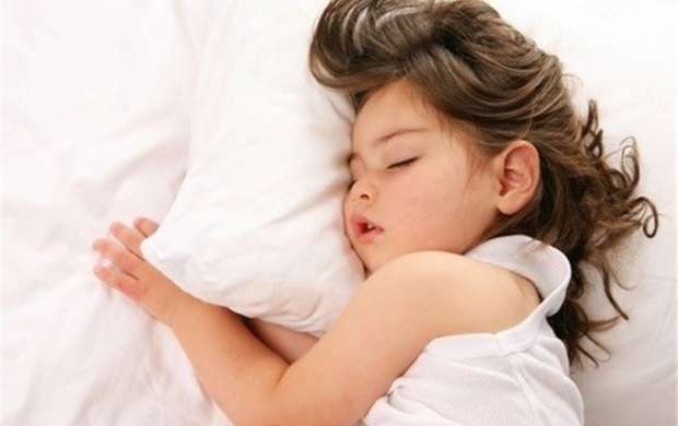 خواب به‌موقع موجب رشد جسمی کودک می‌شود