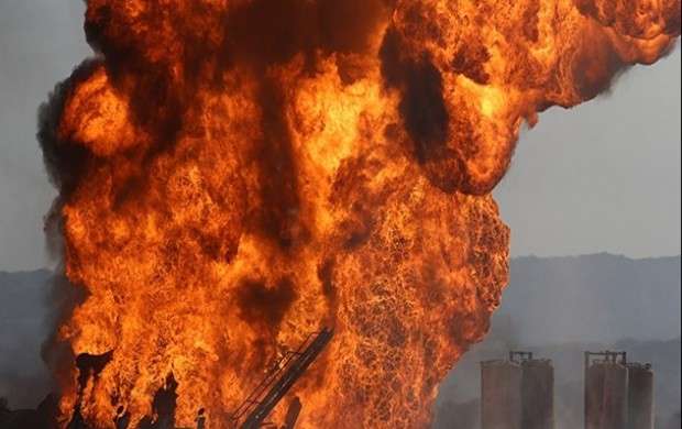 لحظه‌‌به‌‌لحظه با عملیات مهار آتش‌سوزی دکل حفاری درگچساران+تصاویر