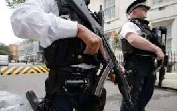 پلیس یک ایستگاه مترو در مرکز لندن را تخلیه کرد
