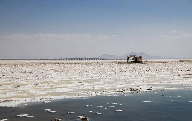سونامی نمک در پی خشک شدن دریاچه ارومیه