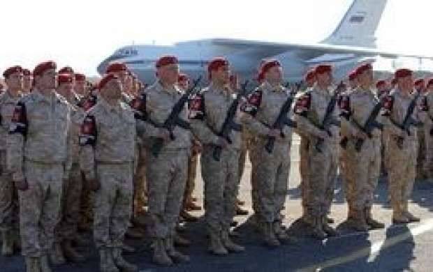 ادای احترام پوتین به نظامیان کشورش در سوریه