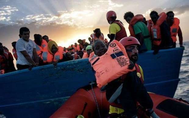 نجات ۲۵۵ مهاجر از آب‌های مدیترانه