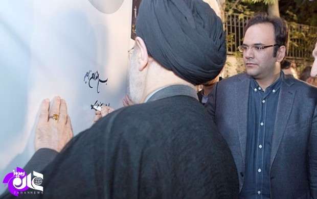آقای خاتمی کمی هم درباره نقش خود در حمایت از راهبردهای سیاست خارجه و اقتصادی دولت روحانی با مردم سخن بگویید/ چرا پشت صحنه با تمام توان از استمرار وضعیت موجود حمایت می کنید؟