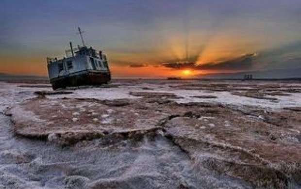 دریاچه ارومیه بلای جان ۱۴ میلیون نفر